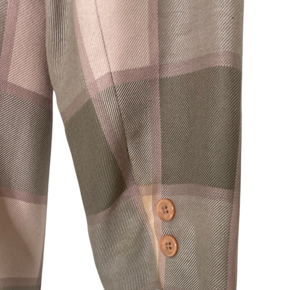 Pink and Brown Blazer with Classic Checkered Pattern - Picture 6 of 7